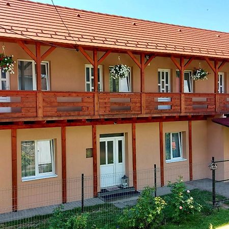 Anna Vendeghaz Hotel Praid Ngoại thất bức ảnh